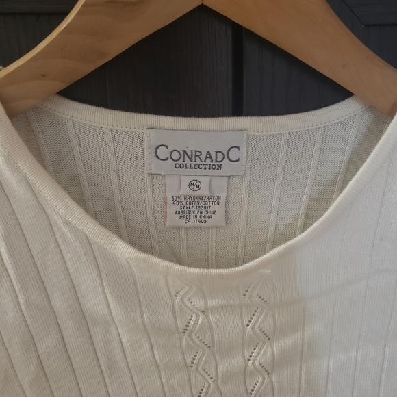 ConradC collection white shirt - Picture 3 of 3
